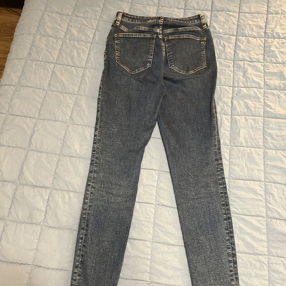 Curvy Roadtripper Authentic Skinny 26 Tall - Picture 4 of 5